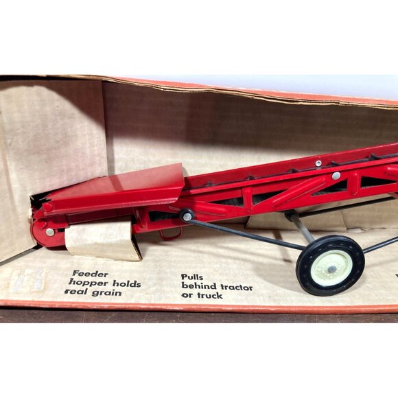 Ertl Tru-Scale Red Portable Elevator 1/16 No. 456-7241 Boxed NIB Diecast USA - Picture 3 of 11